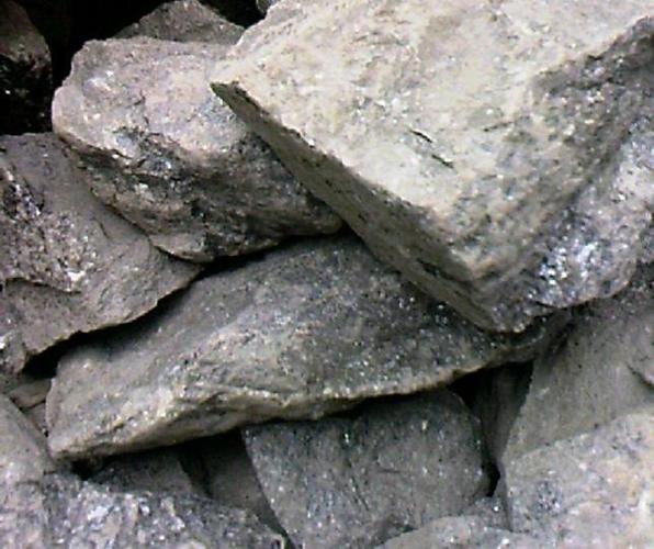 铅锌是人类从铅锌矿石中较早提炼出来的金属之一.