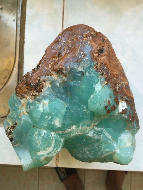 有懂石的朋友吗,看看这坨铅锌矿物晶体奇石值多少钱
